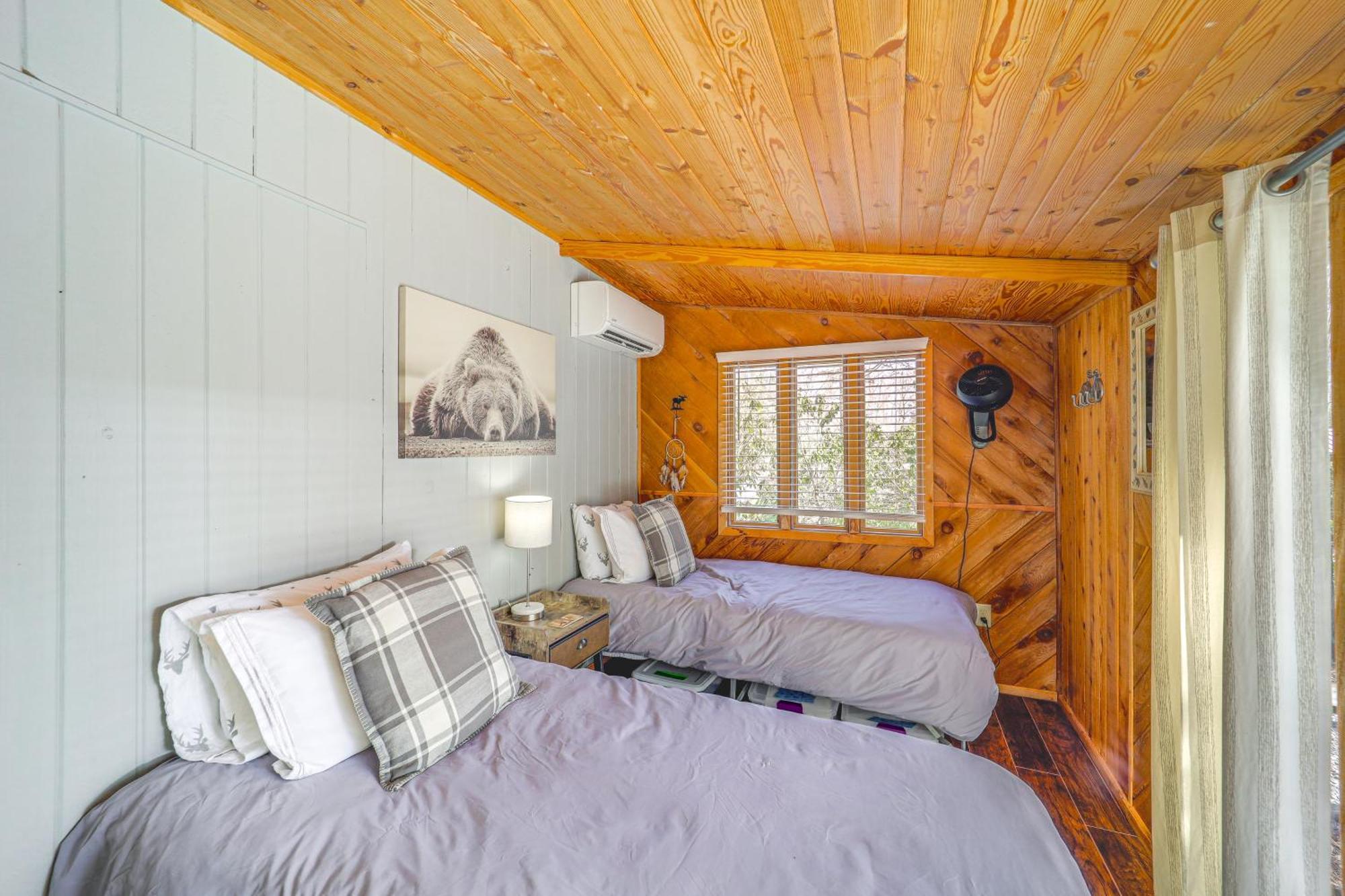 Rustic Newland Cabin With Deck By Lake And Trails! Esterno foto